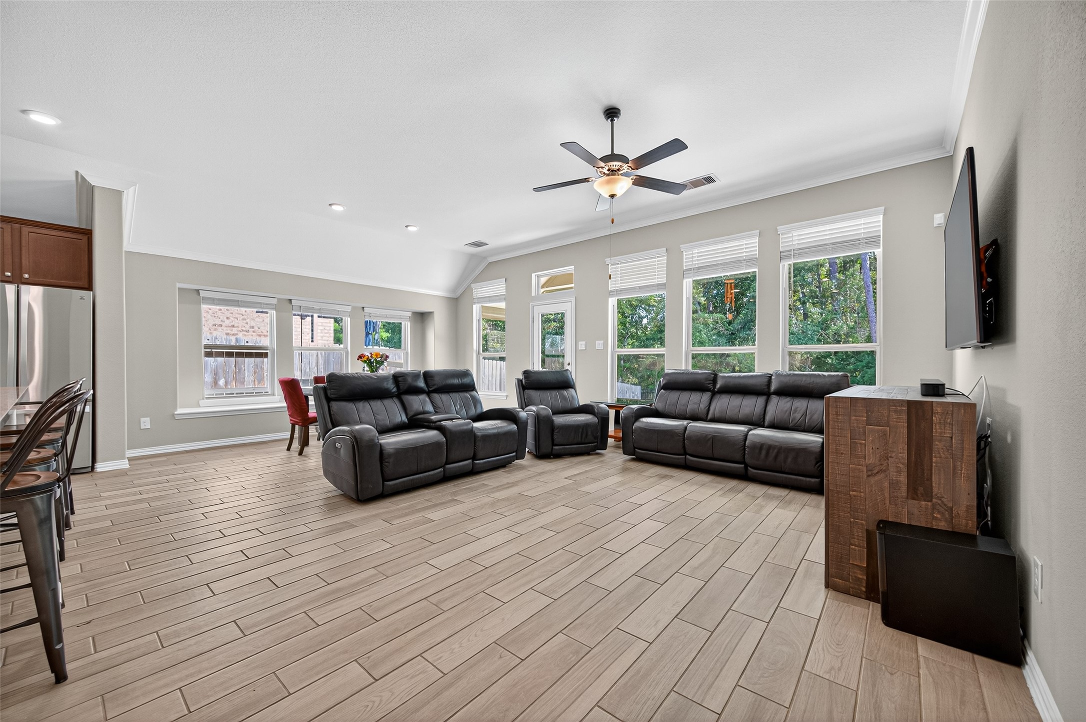 4550 Shallow Ember Drive Spring, TX 77386 - Photo 2 of 40