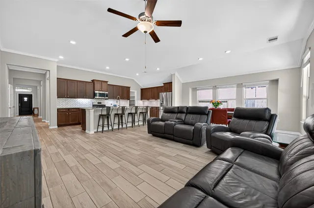 $2,750 | 4550 Shallow Ember Drive, Spring, TX 77386