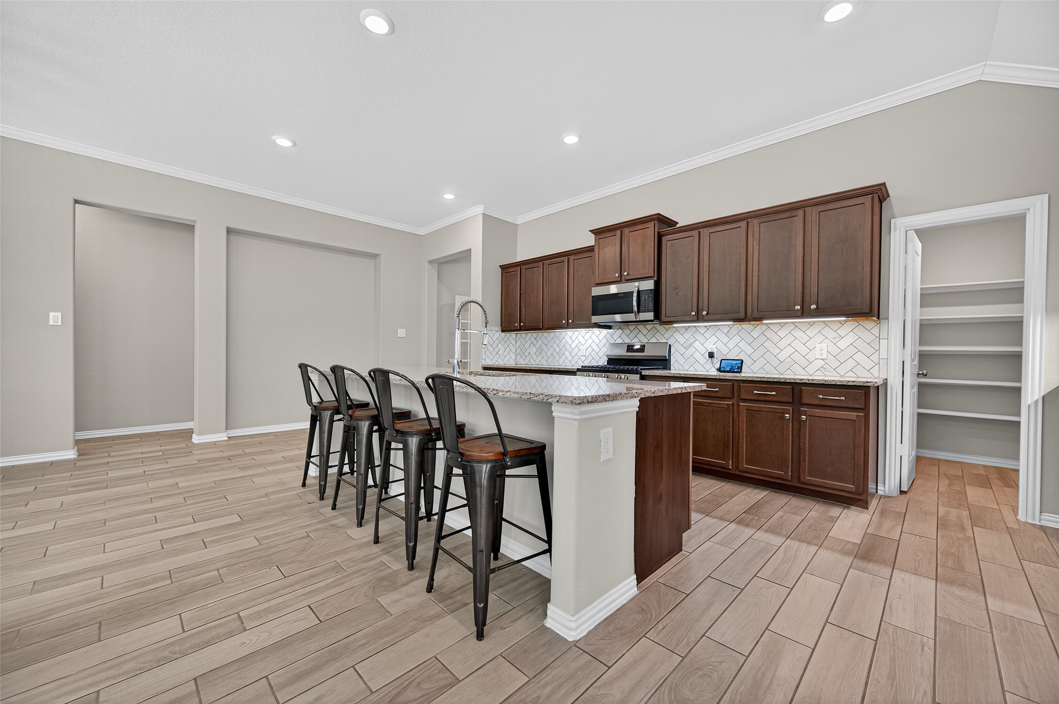 4550 Shallow Ember Drive Spring, TX 77386 - Photo 5 of 40