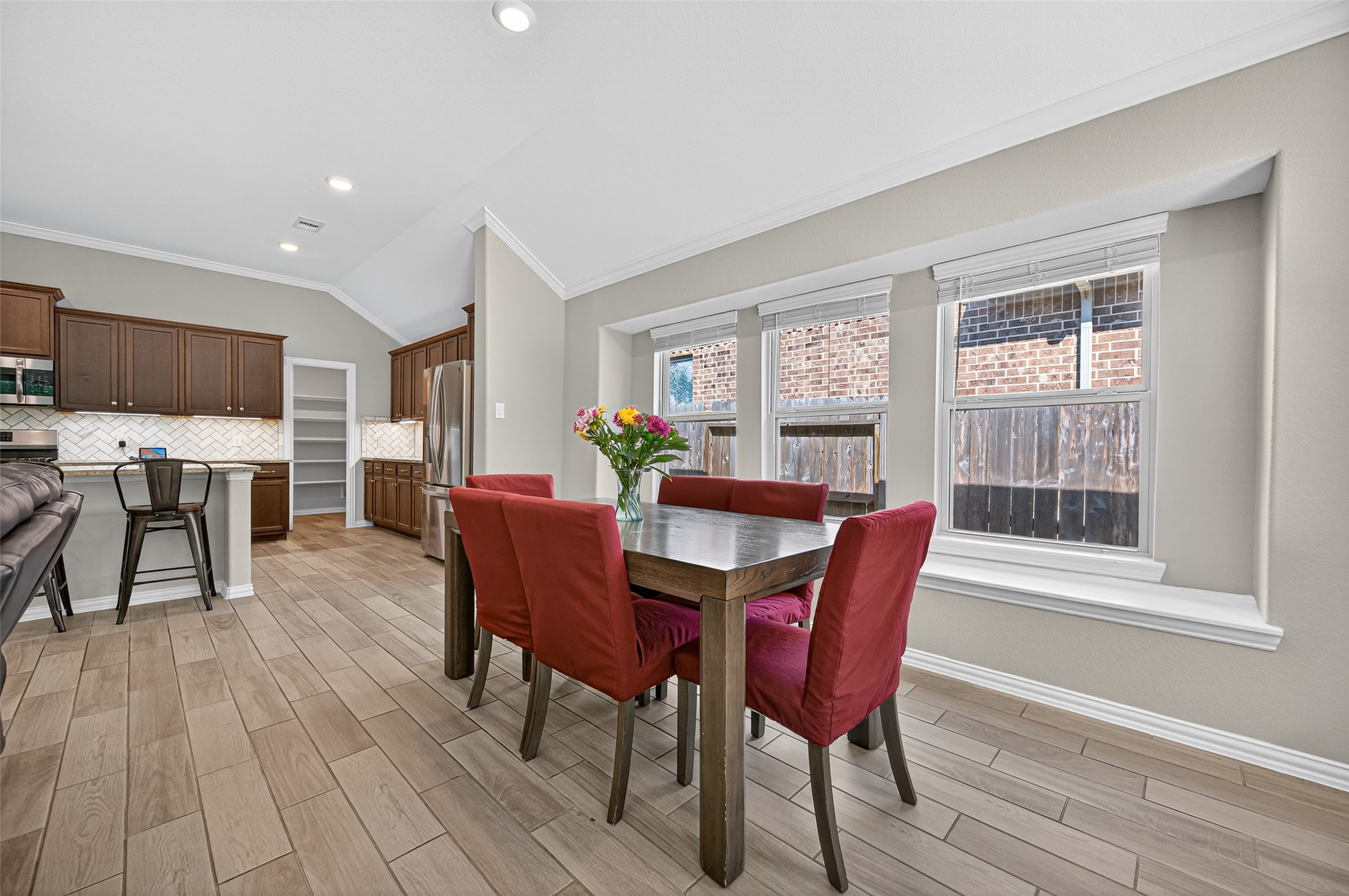 4550 Shallow Ember Drive Spring, TX 77386 - Photo 7 of 40