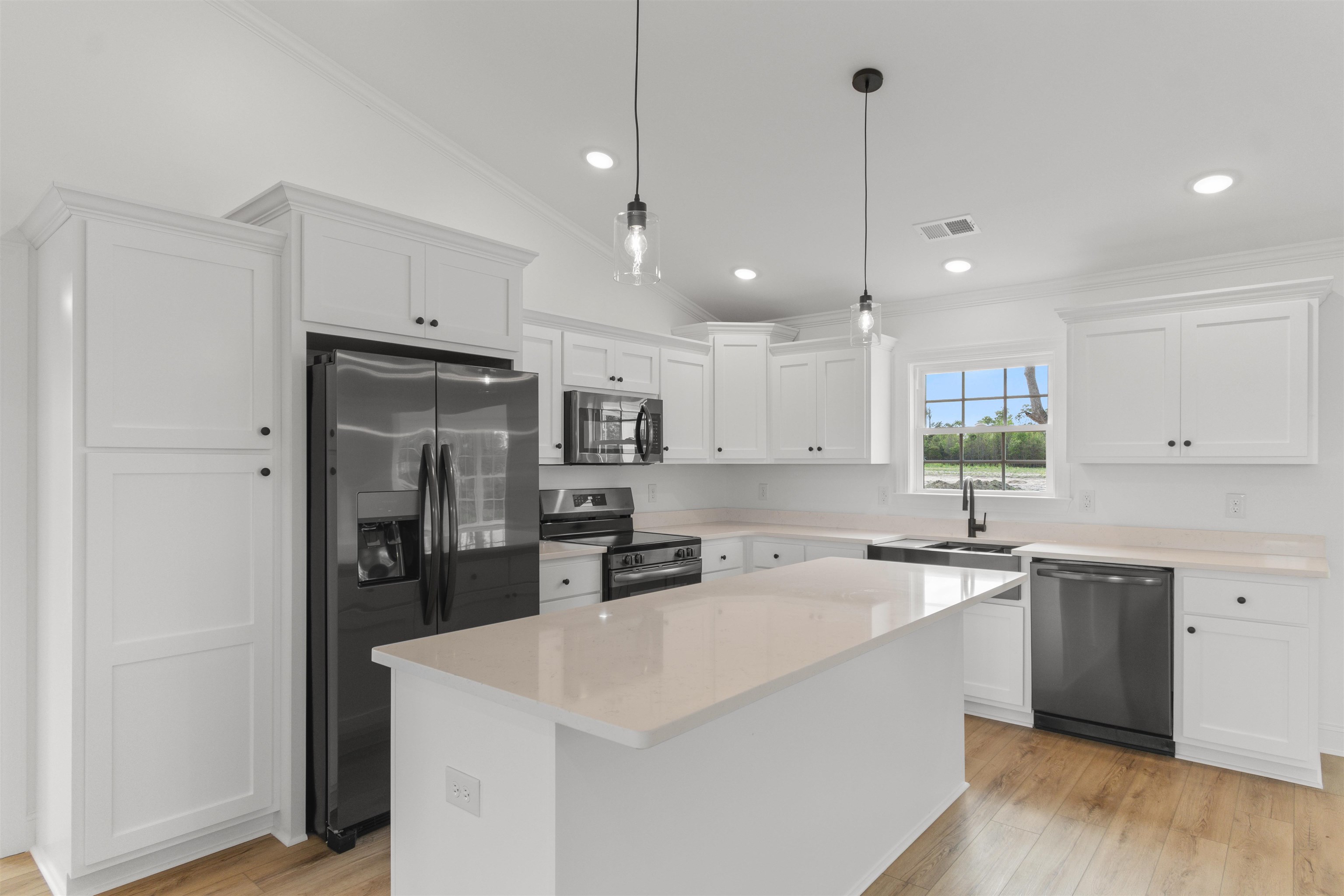 3160 Chapel Road Loris, SC 29569 - Photo 4 of 44