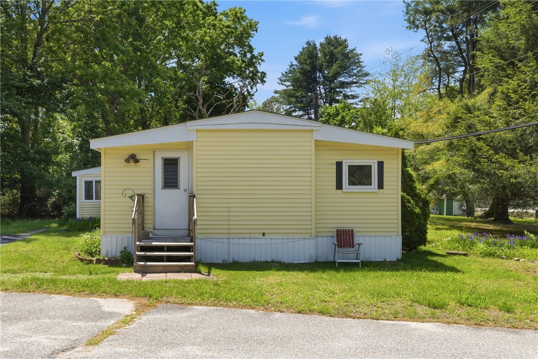 38 Airport Road Coventry, RI 02816 - Photo 17 of 20