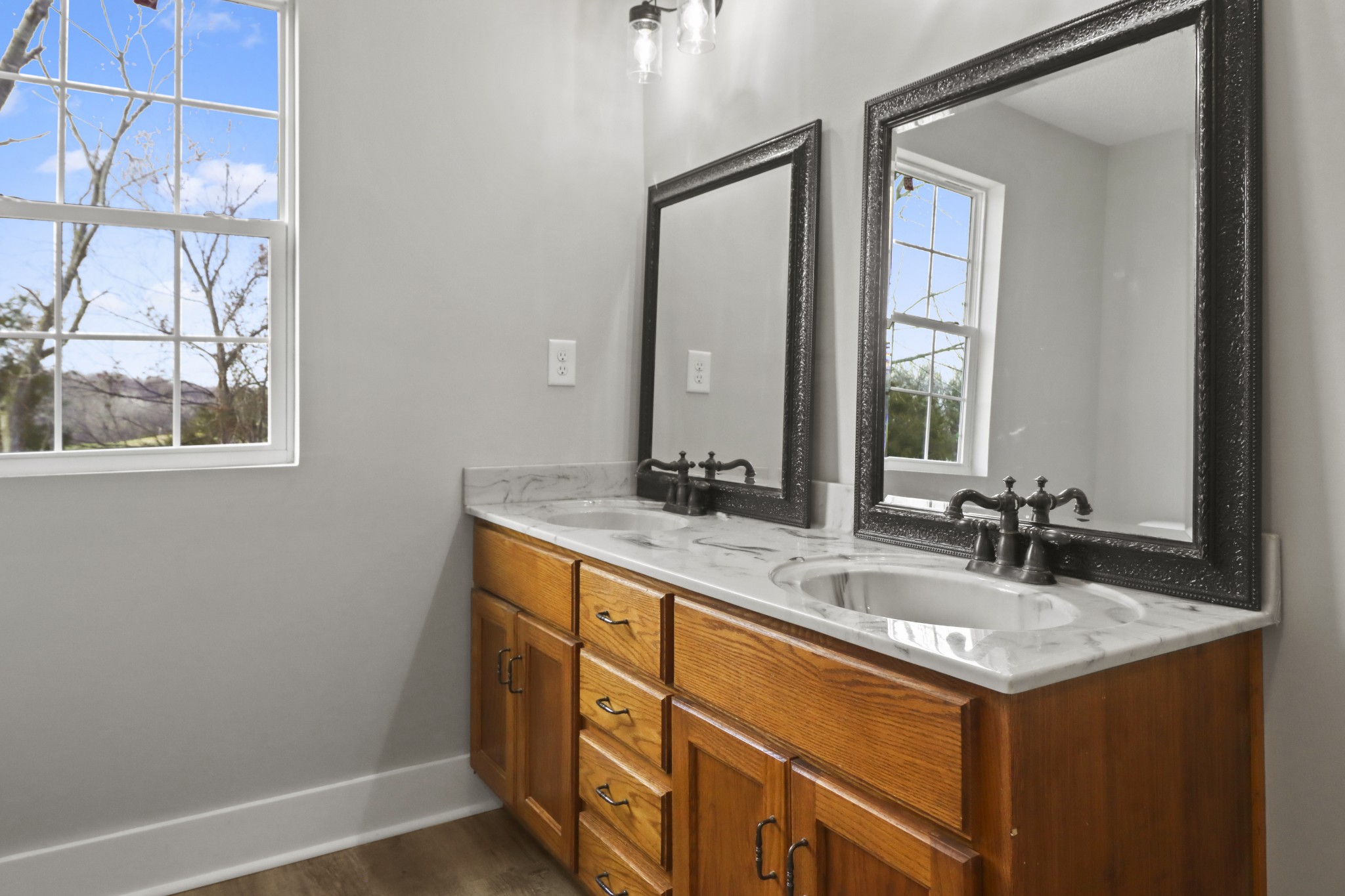4845 Pulliam-Hardaway Road Springfield, TN 37172 - Photo 16 of 26 a bathroom with a sink and a mirror