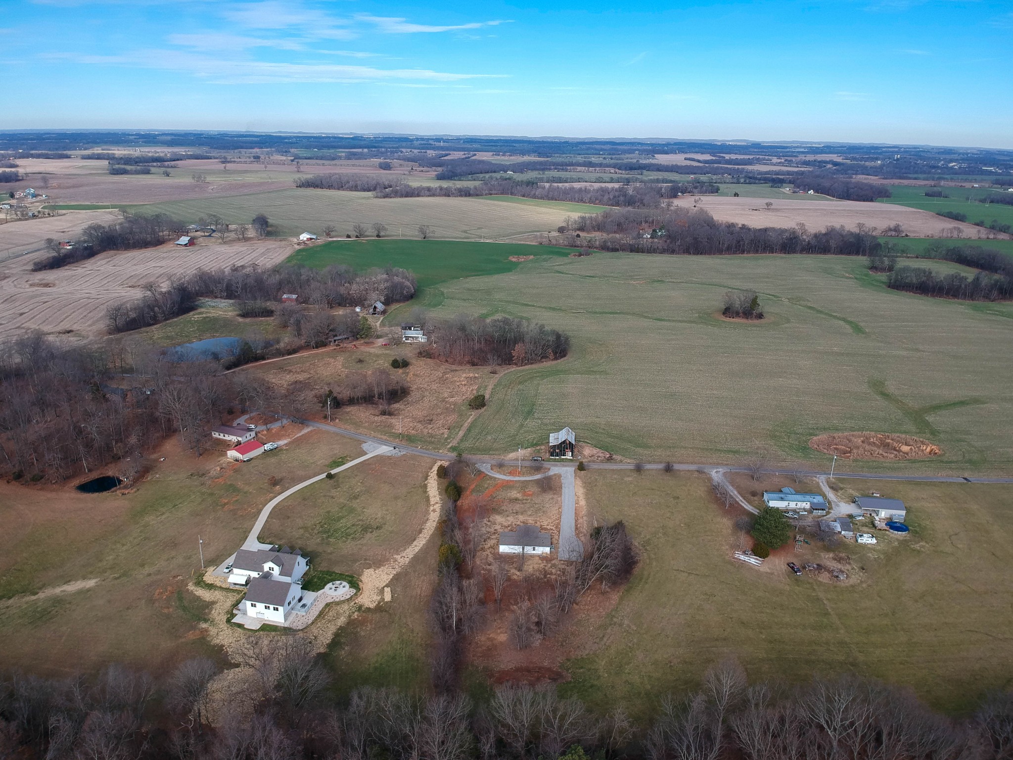 4845 Pulliam-Hardaway Road Springfield, TN 37172 - Photo 3 of 26 a view of a lake with beach