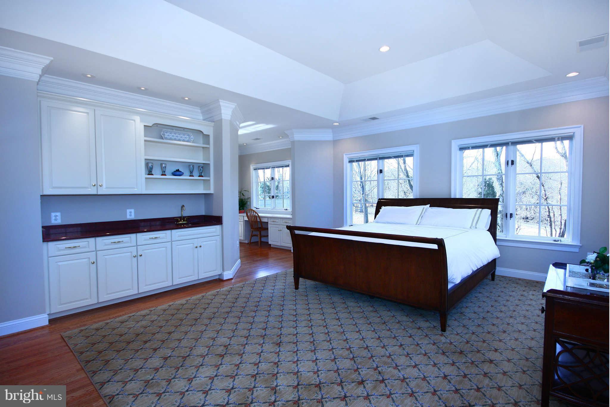 443 Walker Road Great Falls, VA 22066 - Photo 19 of 30 Bedroom (Master)