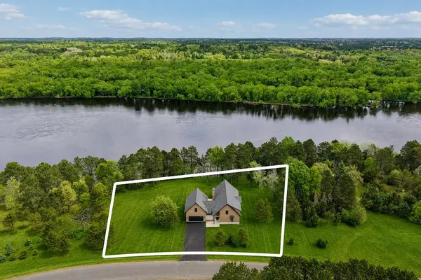 $1,150,000 | N2598 River Highland Lyndon Station, Lyndon Station, WI 53944
