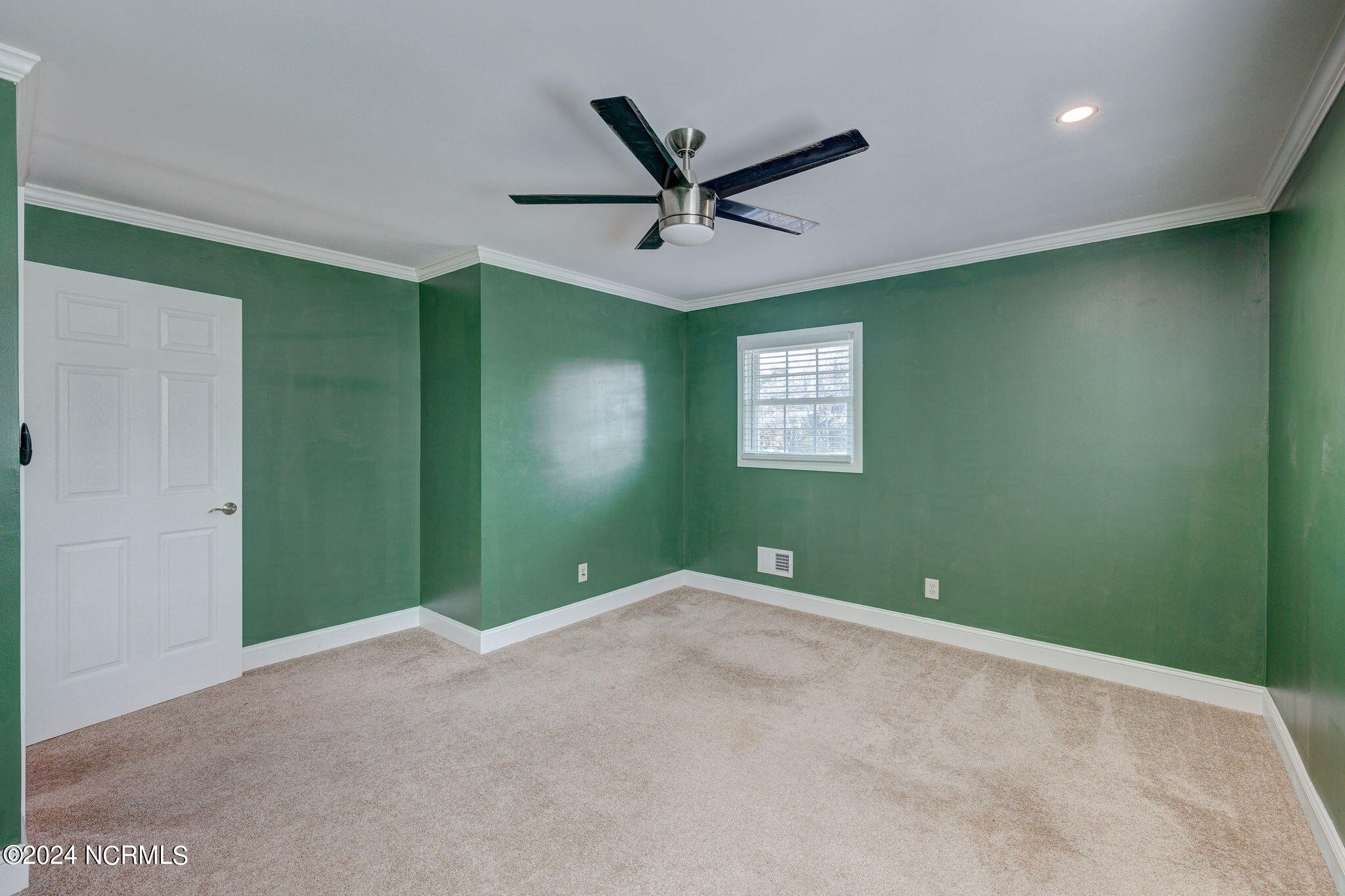 1710 Fordham Road Wilmington, NC 28403 - Photo 25 of 34 1710FordhamEdit-38