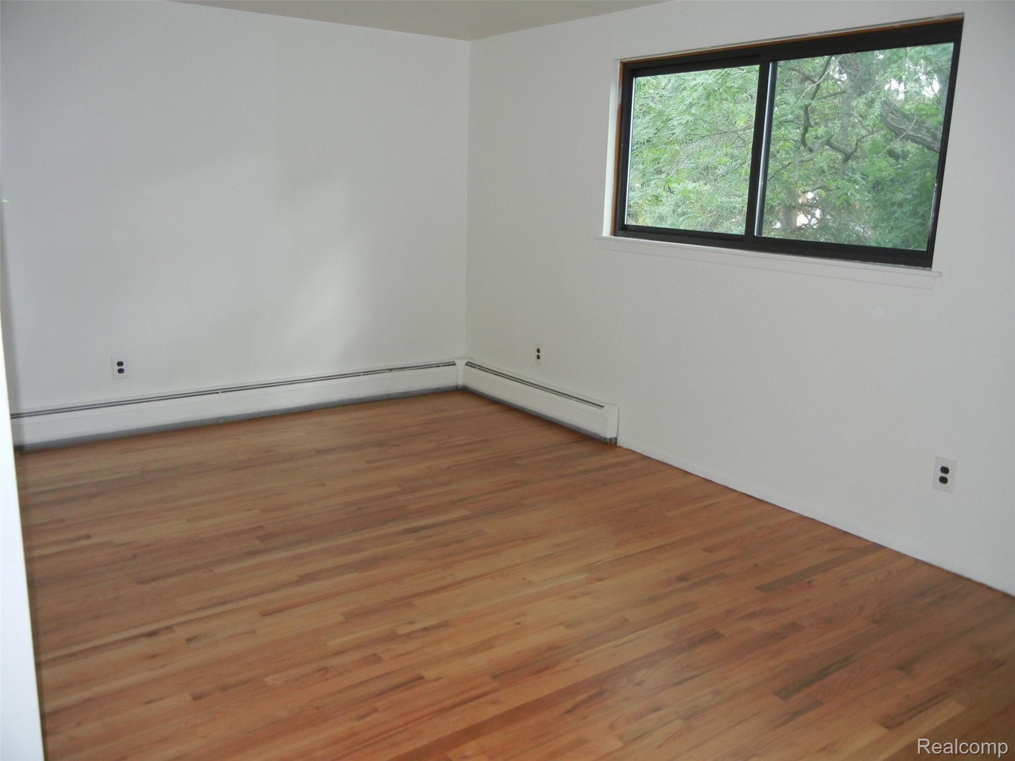 23960 Rockingham Street Southfield, MI 48033 - Photo 10 of 42 Master Bedroom