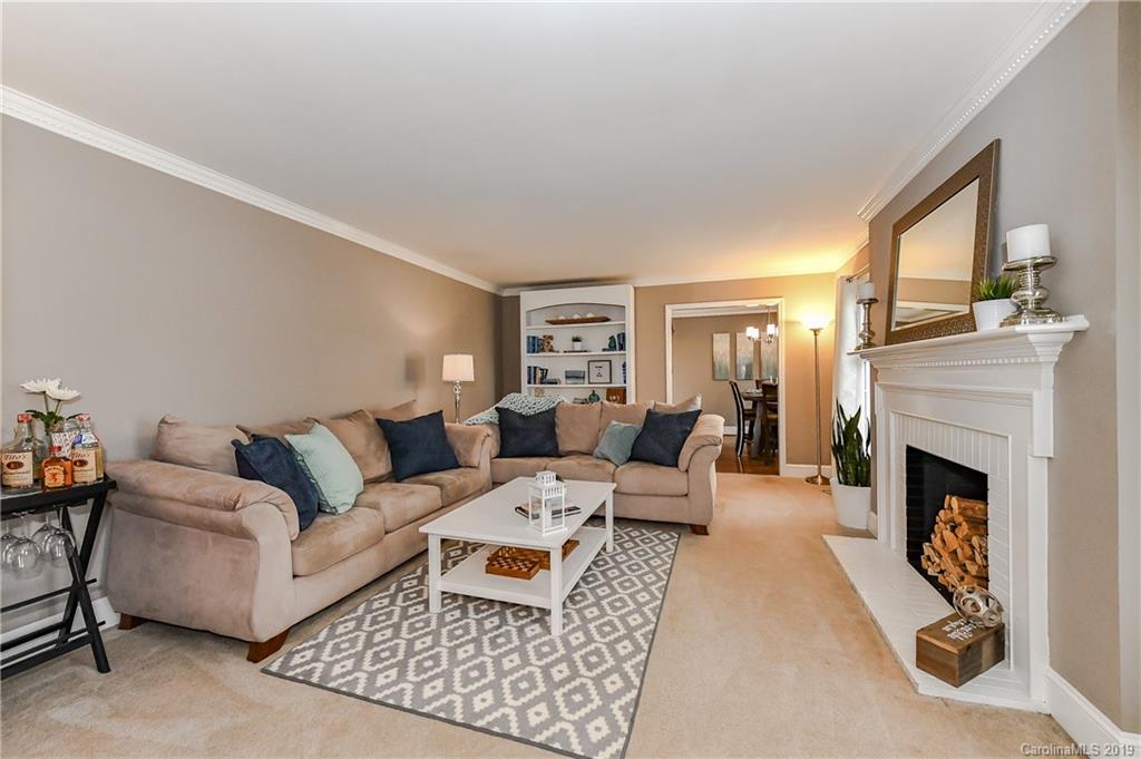 620 Sandridge Road Charlotte, NC 28210 - Photo 4 of 36