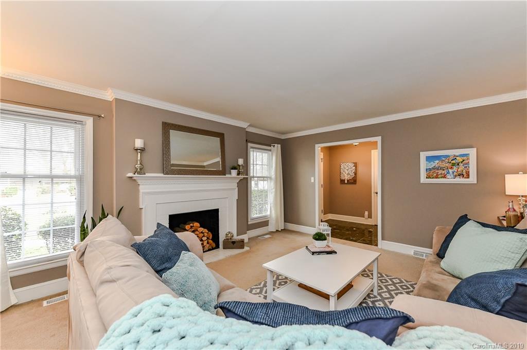 620 Sandridge Road Charlotte, NC 28210 - Photo 6 of 36