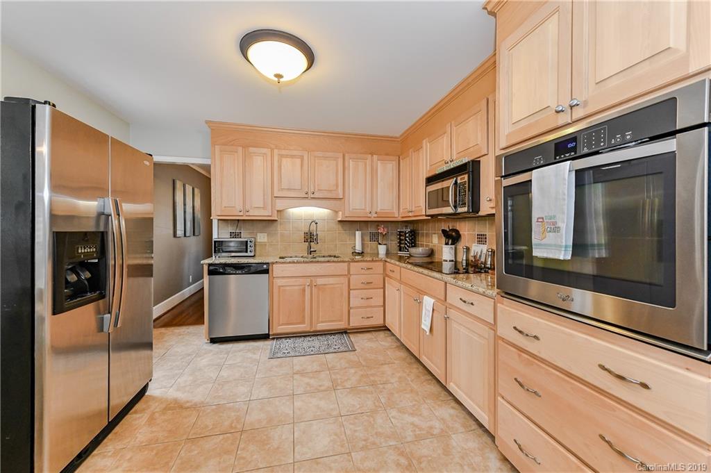 620 Sandridge Road Charlotte, NC 28210 - Photo 9 of 36
