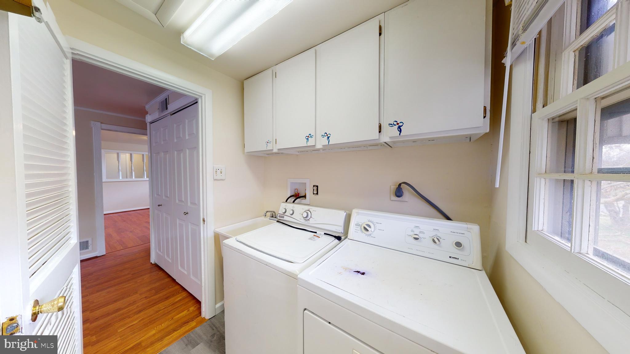 6103 Ronna Circle Waldorf, MD 20601 - Photo 16 of 37 Laundry