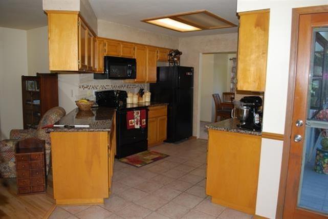 1534 Pleasant Valley Road Merlin, OR 97532 - Photo 11 of 25 Additional Photo