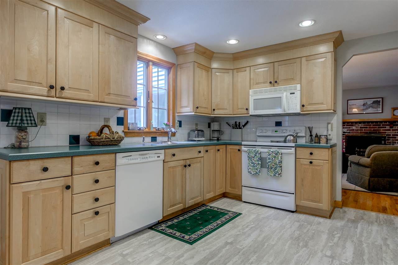 7 Woodland Road Windham, NH 03087 - Photo 6 of 29