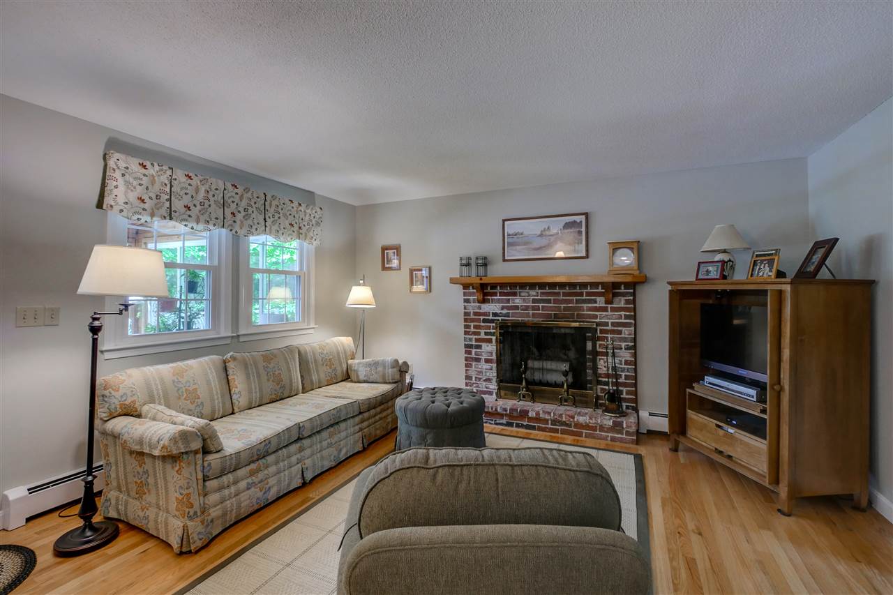 7 Woodland Road Windham, NH 03087 - Photo 9 of 29
