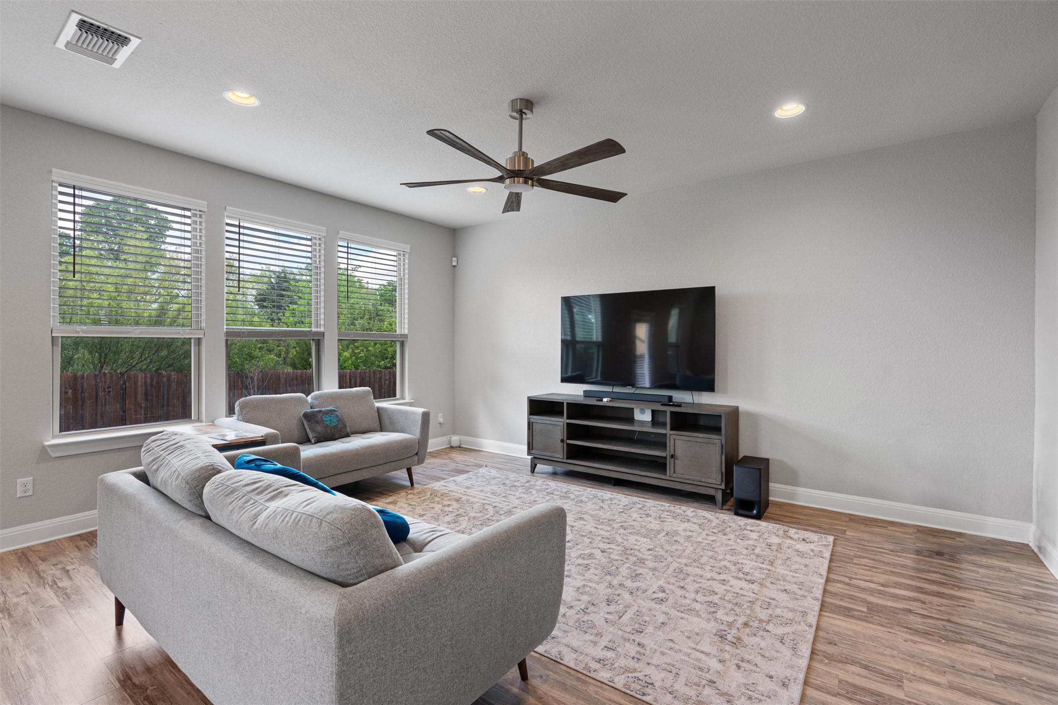16008 Cessida Street Austin, TX 78728 - Photo 5 of 29