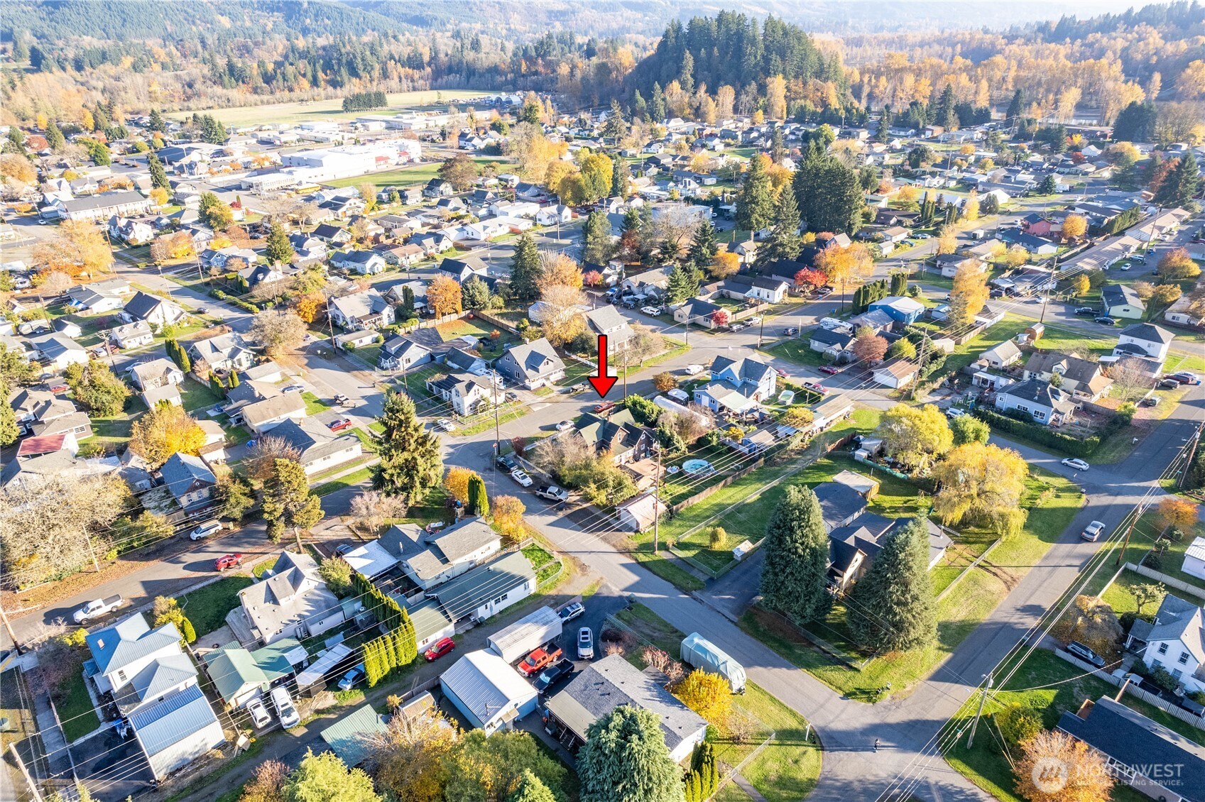 411 4th Avenue Southwest Castle Rock, WA 98611 - Photo 23 of 29 a view of city and mountain