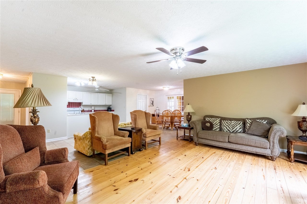 100 Delane Flora Road Bowling Green, KY 42101 - Photo 7 of 51 Gallery Image 7