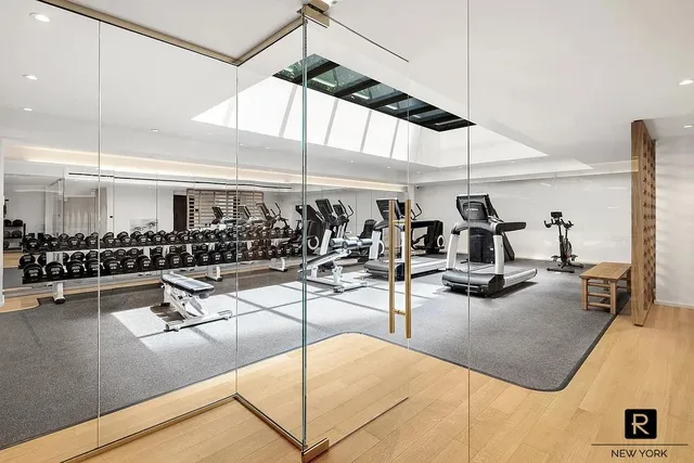 $2,100,000 | 110 Charlton Street, Unit 20G | Hudson Square