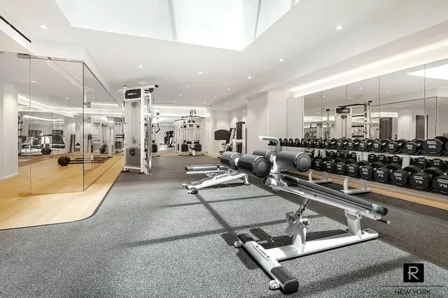 $2,100,000 | 110 Charlton Street, Unit 20G | Hudson Square