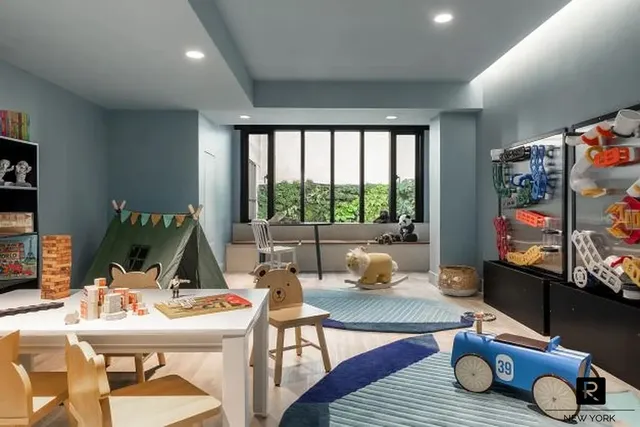 $2,100,000 | 110 Charlton Street, Unit 20G | Hudson Square