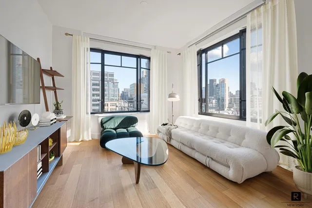 $2,100,000 | 110 Charlton Street, Unit 20G | Hudson Square