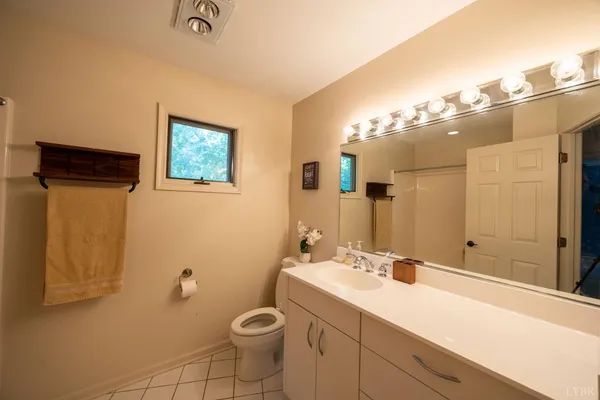 $390,000 | 2246 Country Club Road, Appomattox, VA 24522