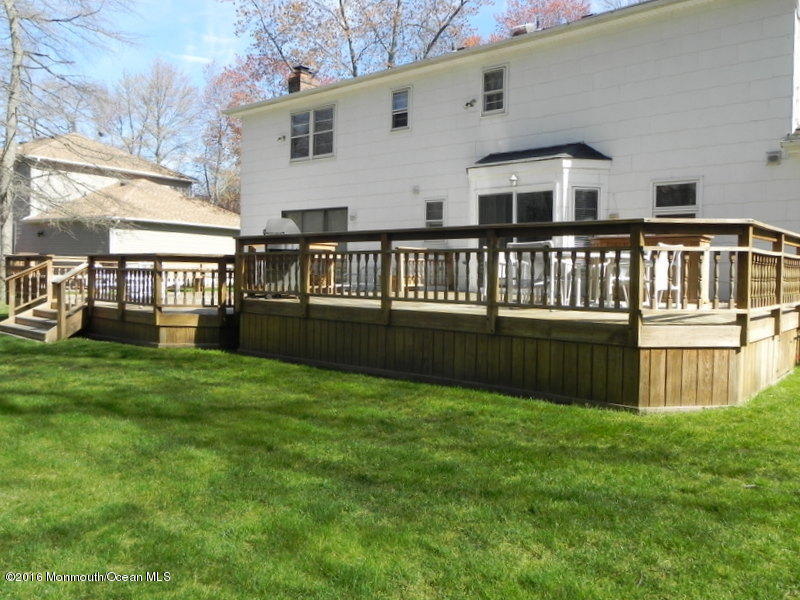 33 Shilling Road Manalapan, NJ 07726 - Photo 11 of 23 1-DSCN5271
