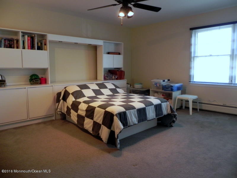 33 Shilling Road Manalapan, NJ 07726 - Photo 17 of 23 1-DSCN5278