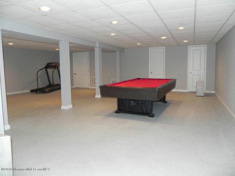 33 Shilling Road Manalapan, NJ 07726 - Photo 20 of 23 1-DSCN5280
