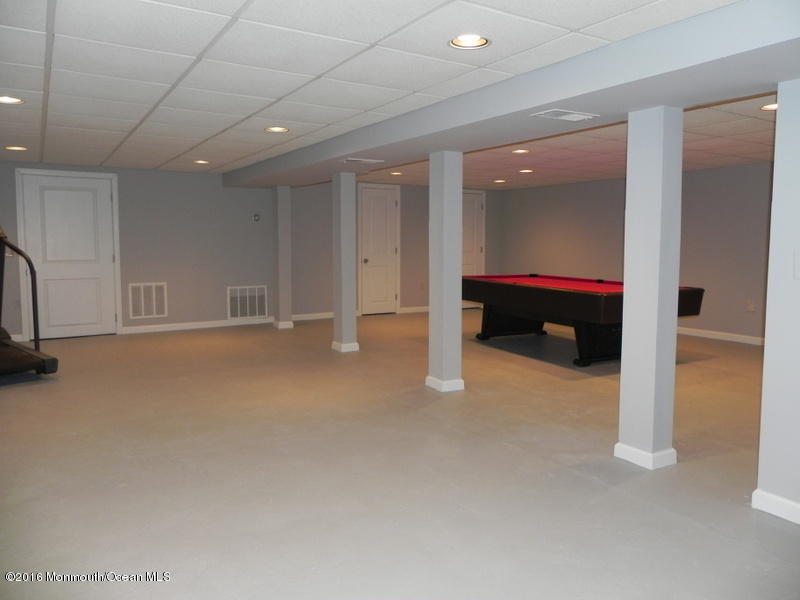 33 Shilling Road Manalapan, NJ 07726 - Photo 21 of 23 1-DSCN5281