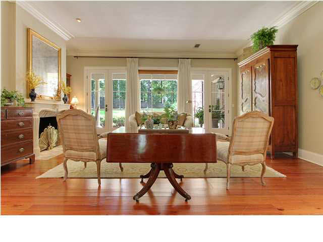 116 Bridgeview Circle Ridgeland, MS 39157 - Photo 4 of 35 Banks of French Doors in the Greatroom!