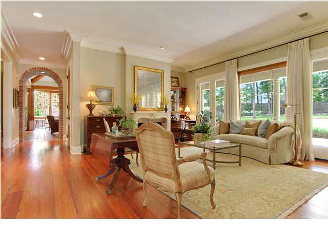 116 Bridgeview Circle Ridgeland, MS 39157 - Photo 8 of 35 Greatroom with Heart Pine Floors!