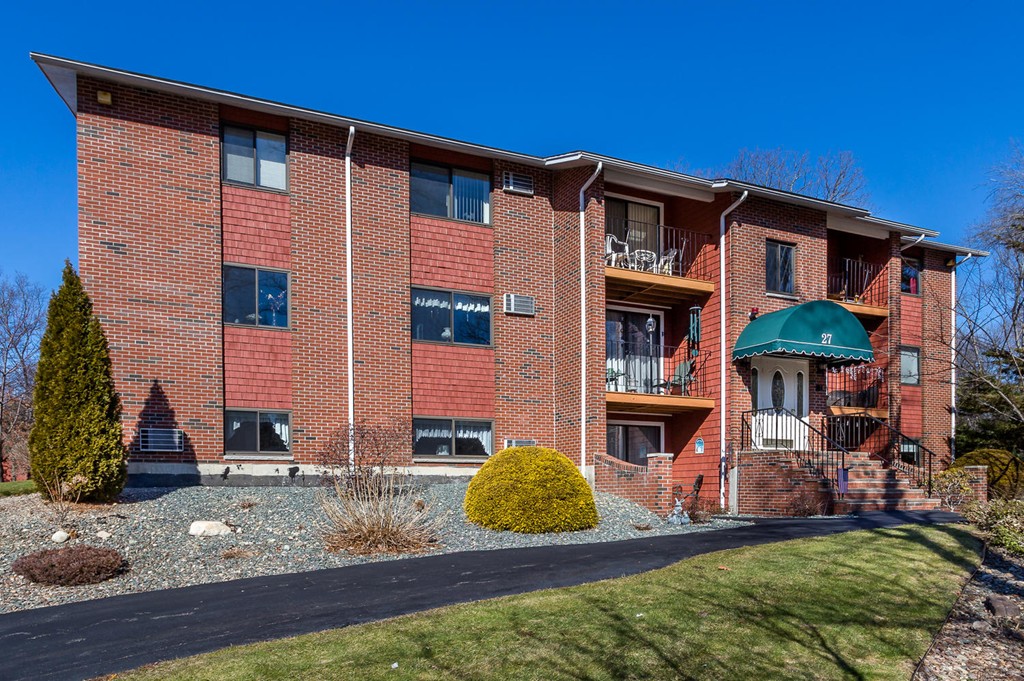 27 Fuller Road, Unit 1 Foxboro, MA 02035 - Photo 1 of 8 Gallery Image 1