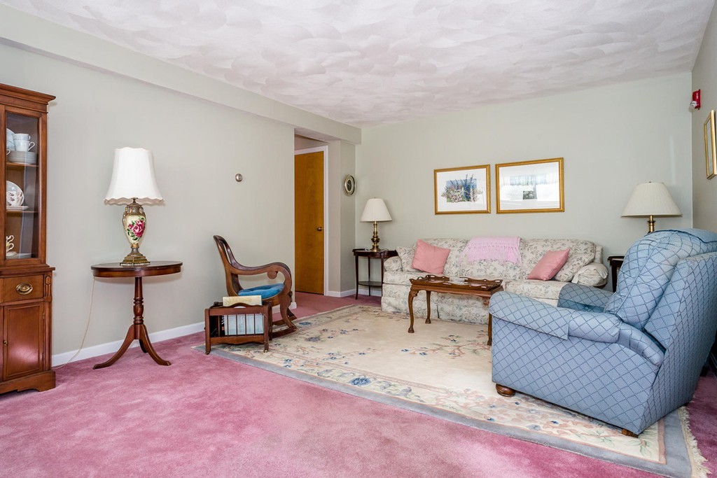 27 Fuller Road, Unit 1 Foxboro, MA 02035 - Photo 3 of 8 Gallery Image 3