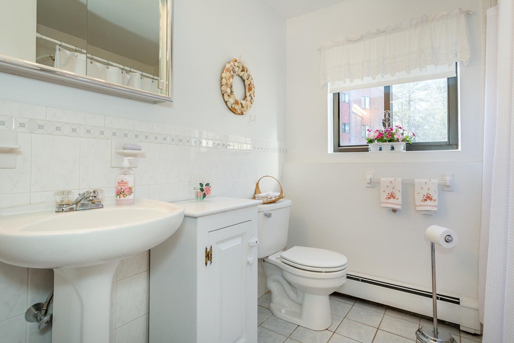 27 Fuller Road, Unit 1 Foxboro, MA 02035 - Photo 7 of 8 Gallery Image 7