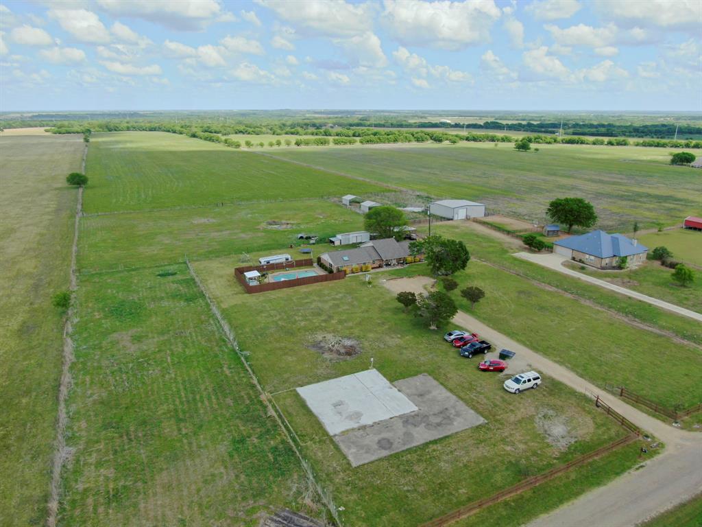 430 Carter Road Italy, TX 76651 - Photo 3 of 36 a view of a lake with a big yard