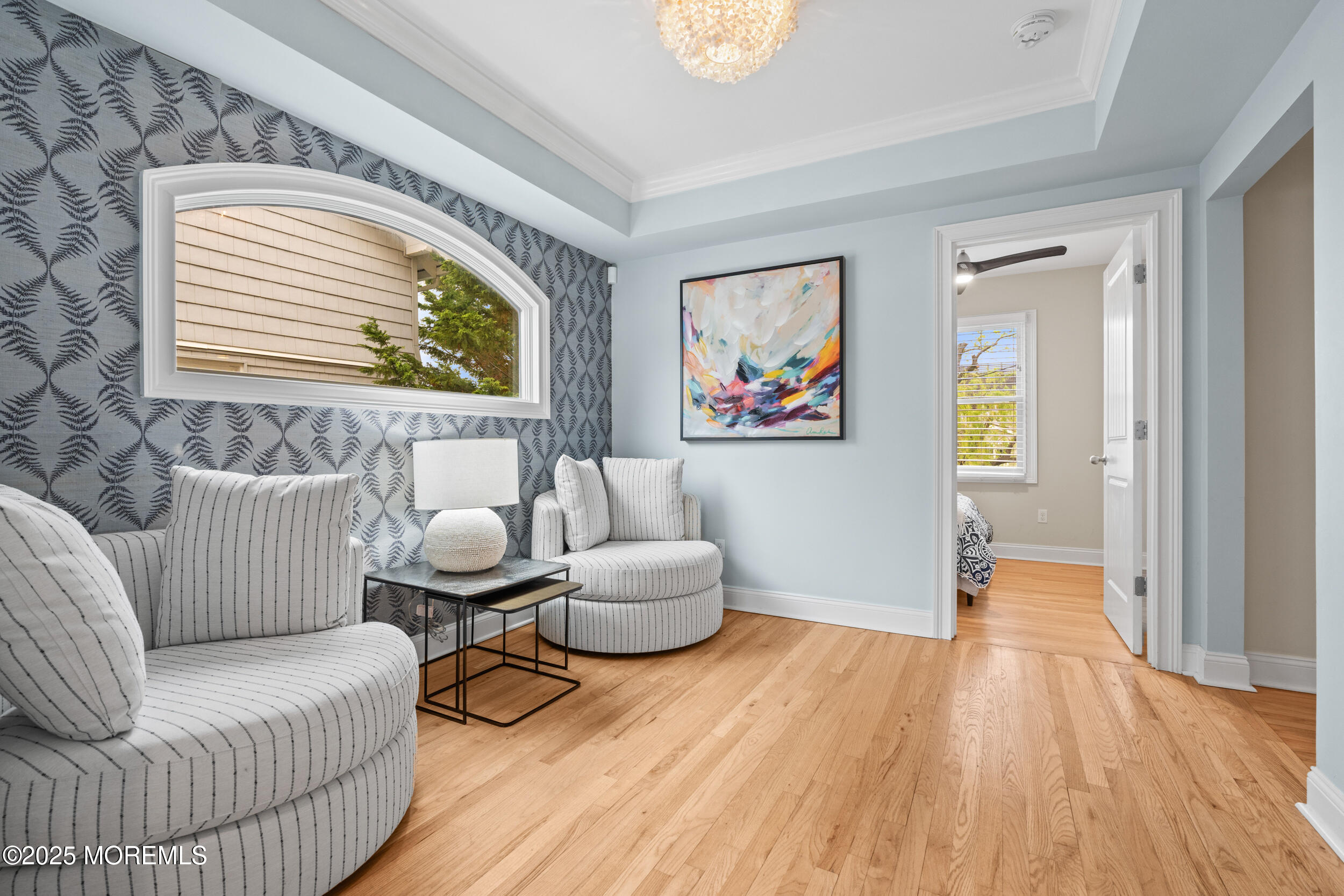 5 Shrewsbury Way Sea Bright, NJ 07760 - Photo 24 of 59 a living room with furniture and a wooden floor