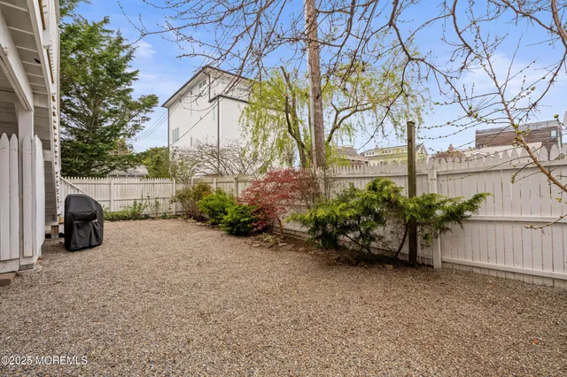 $8,500 | 5 Shrewsbury Way, Sea Bright, NJ 07760