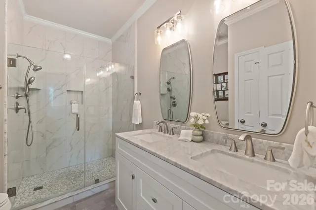 $420,000 | 17919 Kings Point Drive, Unit G, Cornelius, NC 28031