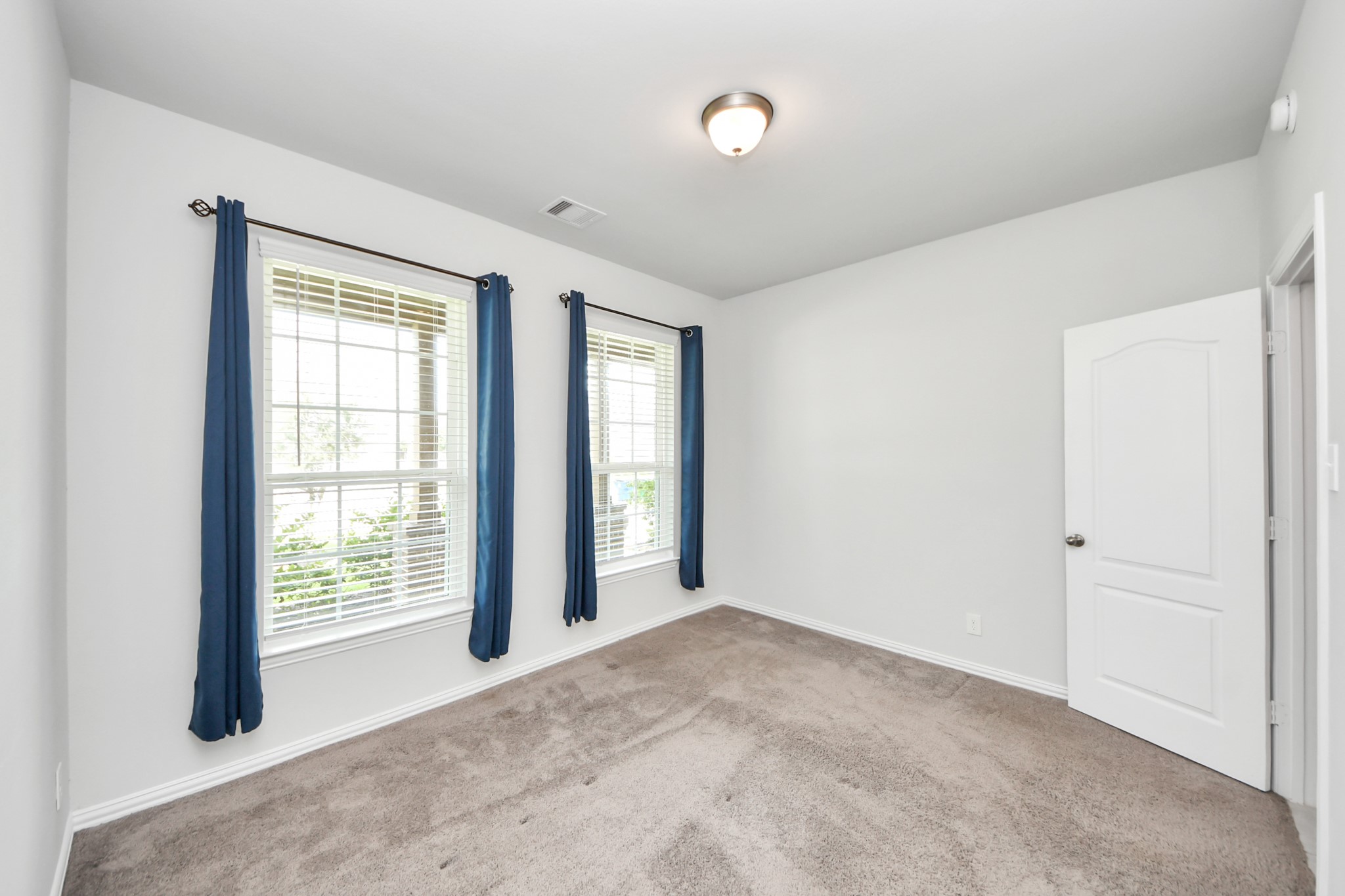 12 Montecito Lane Manvel, TX 77578 - Photo 7 of 30