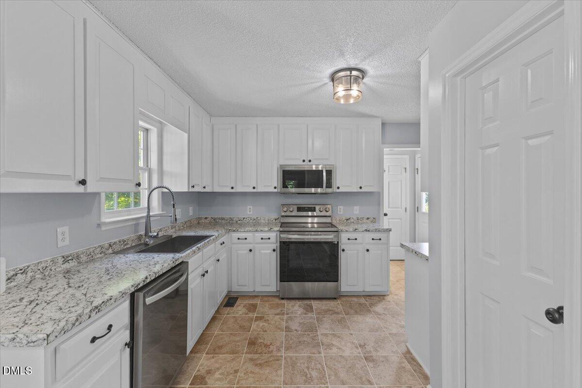 3124 Eric Street Willow Spring, NC 27592 - Photo 11 of 40 19-3124 Eric St
