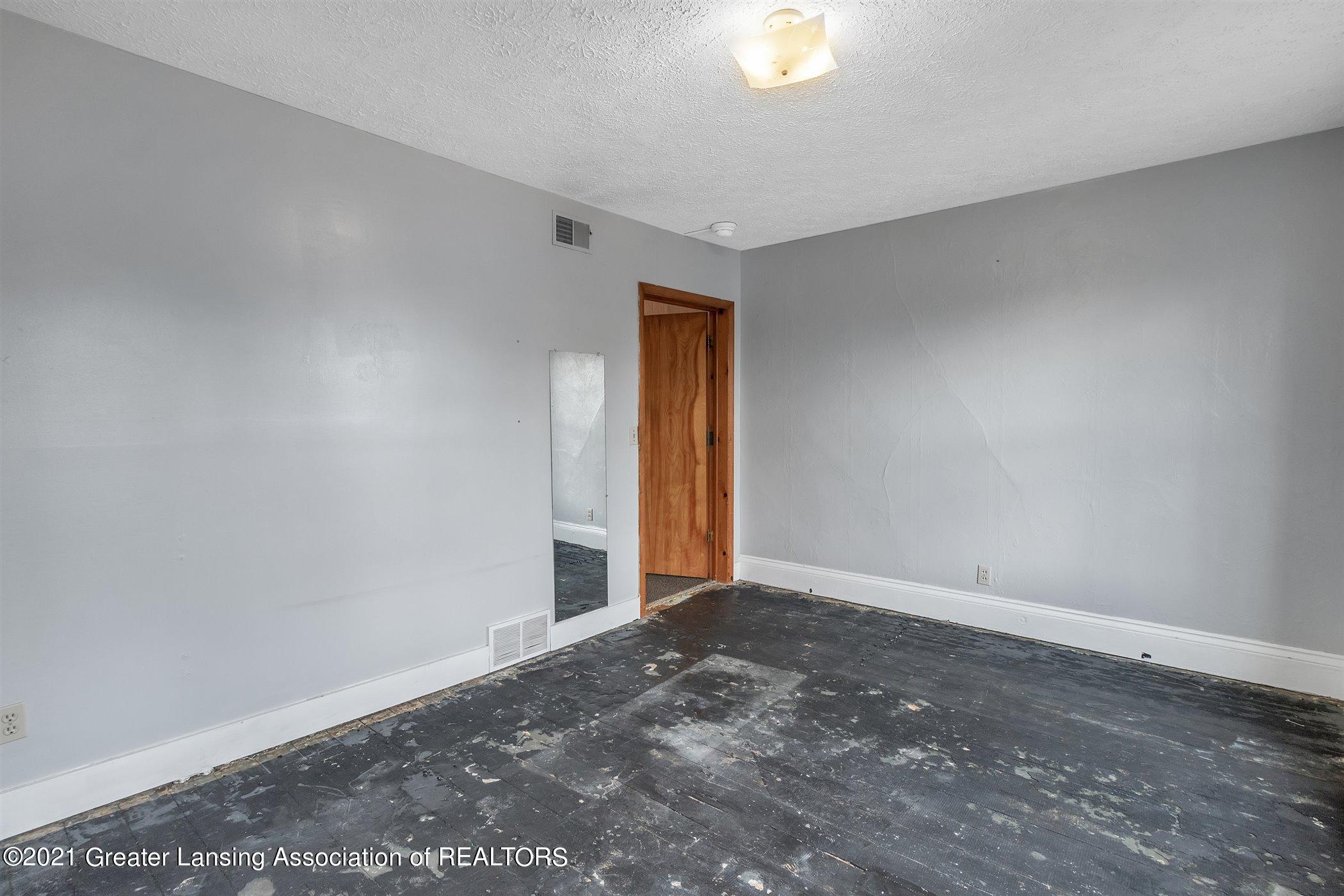 3011 Turner Road Lansing, MI 48906 - Photo 42 of 48 41-3011-Turner-WindowStill-Real-Estate-P