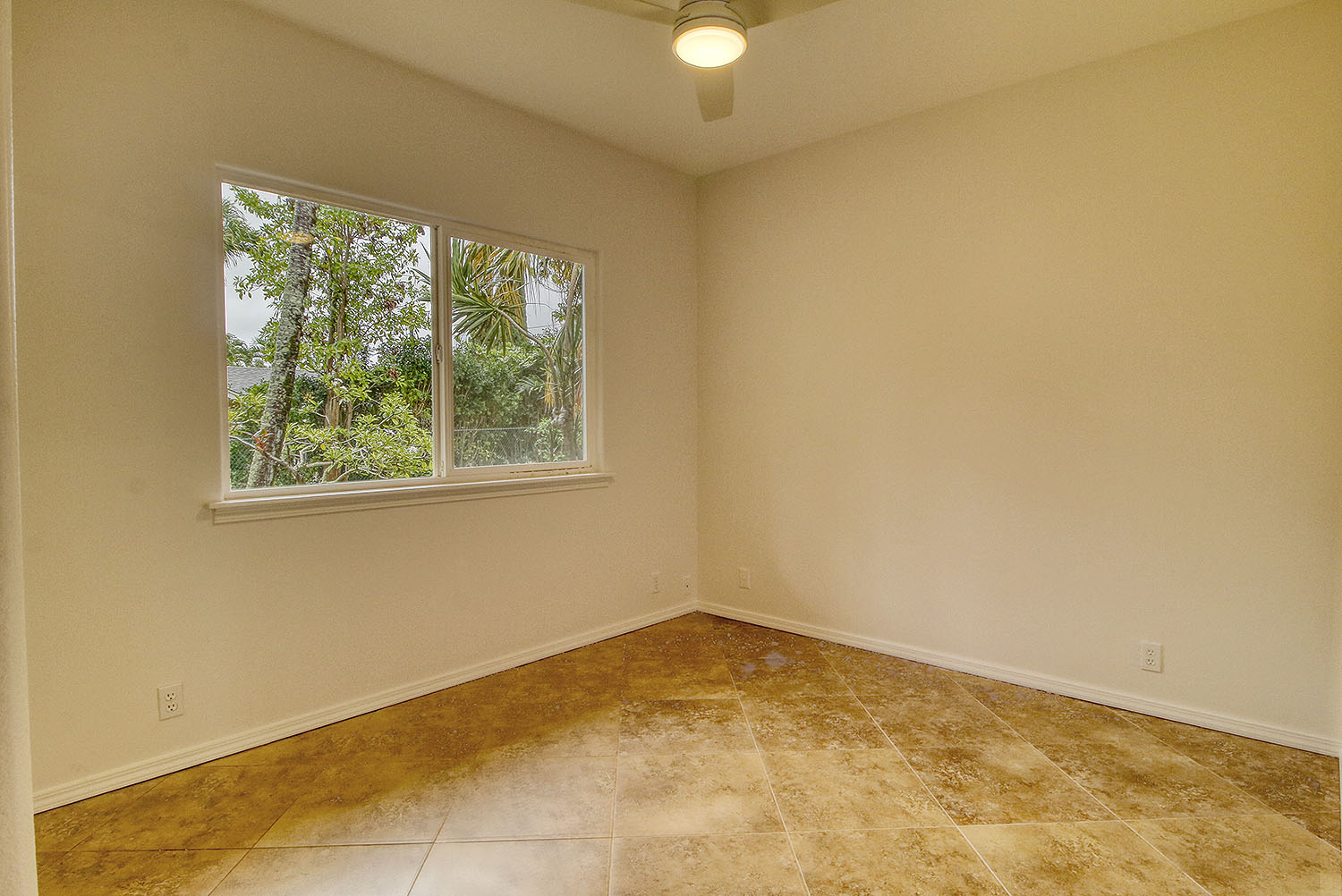 5650 Kaehulua Road Kapaa, HI 96746 - Photo 22 of 25 Gallery Image 22