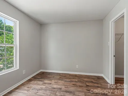 $325,000 | 5529 Idlewild Road North, Charlotte, NC 28227