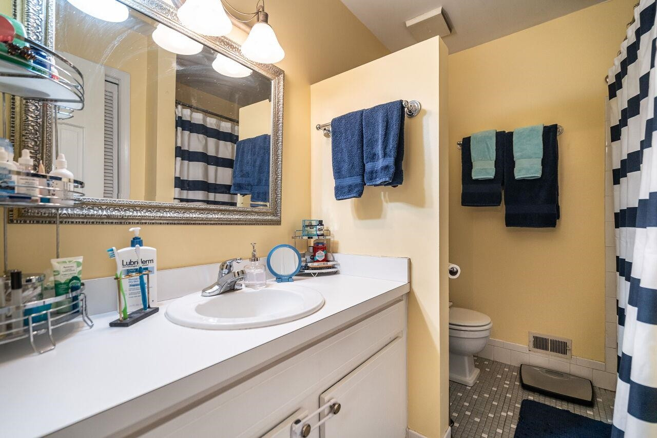 3722 Jamestown Circle Raleigh, NC 27609 - Photo 18 of 21 Photo 18