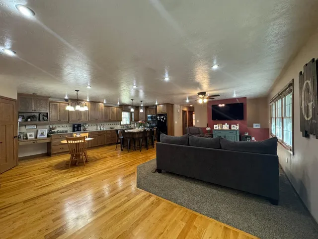 $330,000 | 1960 Cottonwood Lake Drive, Windom, MN 56101