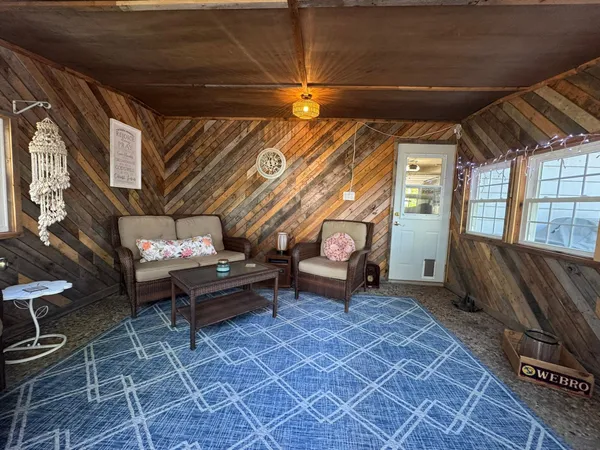 $319,900 | 1960 Cottonwood Lake Drive, Windom, MN 56101