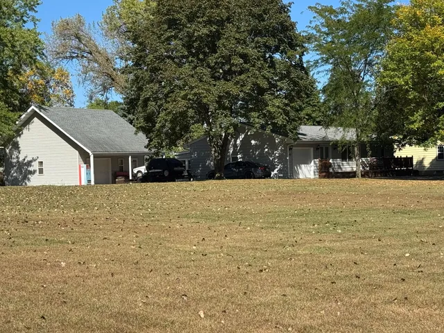 $330,000 | 1960 Cottonwood Lake Drive, Windom, MN 56101