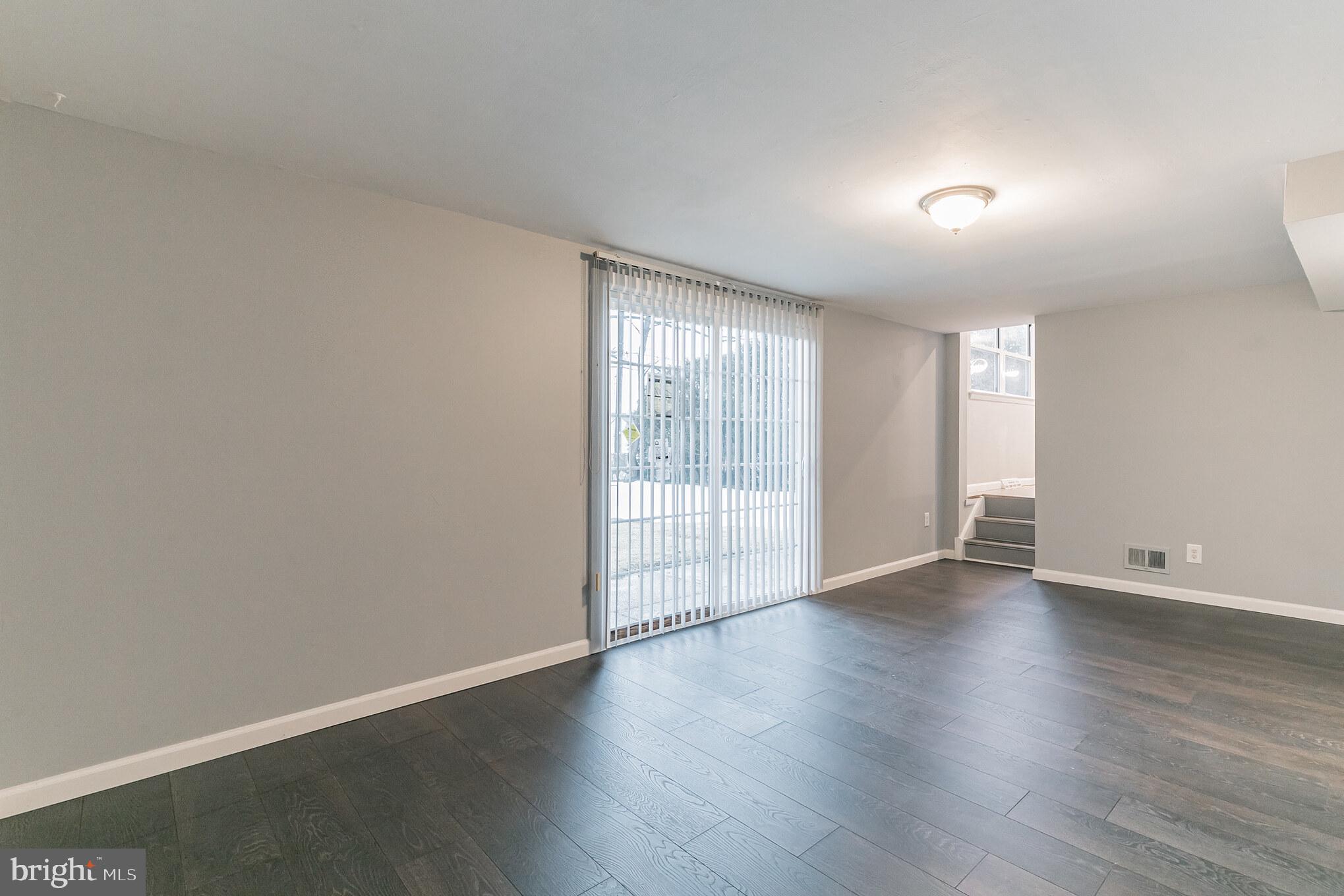 9727 Lochwood Road Philadelphia, PA 19115 - Photo 12 of 32 Gallery Image 12